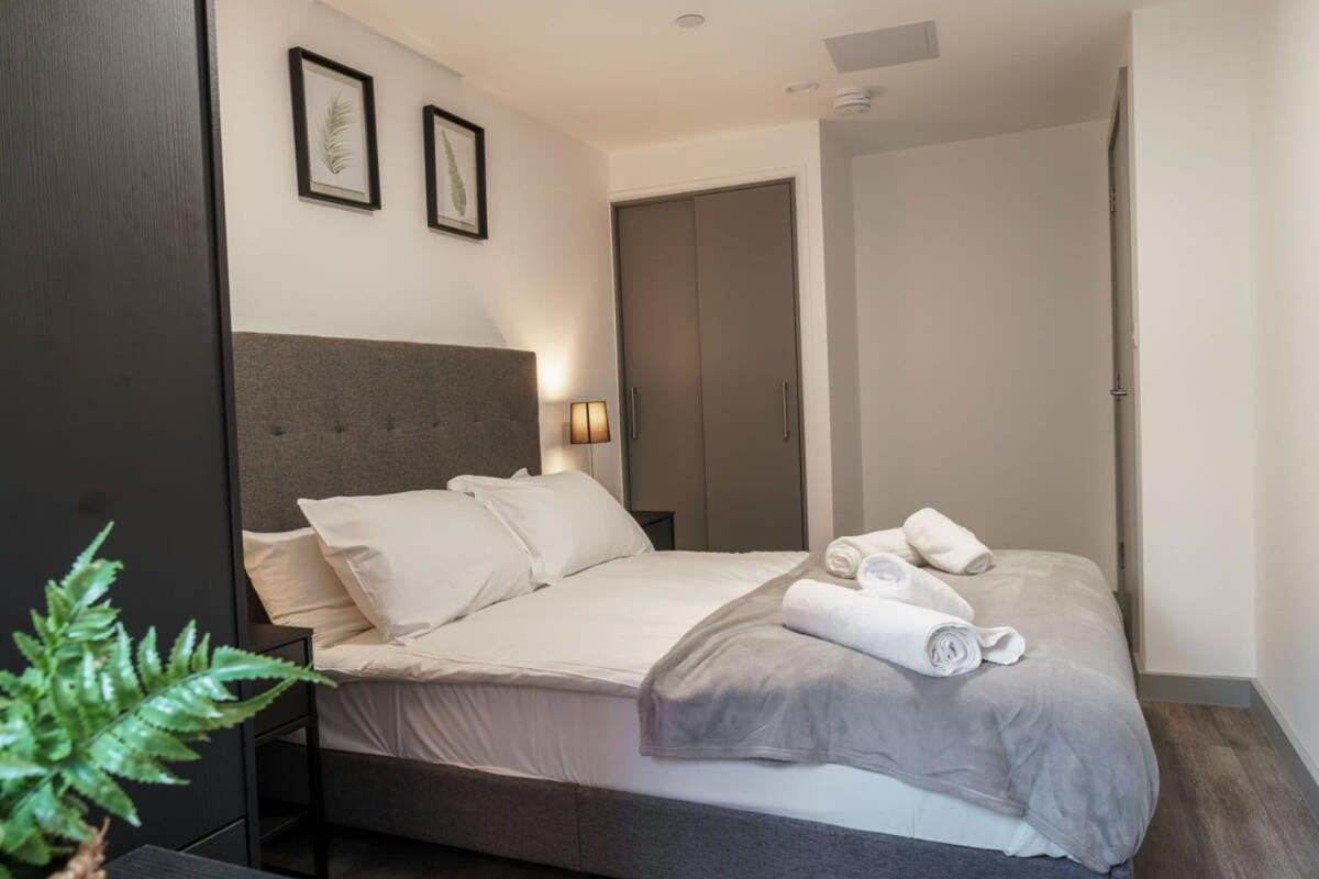 Contemporary 1 Bed Apartment In Liverpool Centre Bagian luar foto