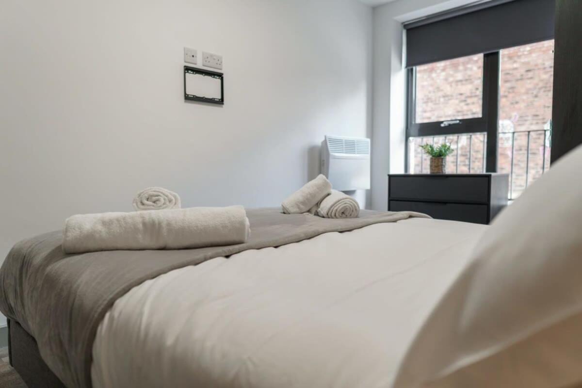 Contemporary 1 Bed Apartment In Liverpool Centre Bagian luar foto