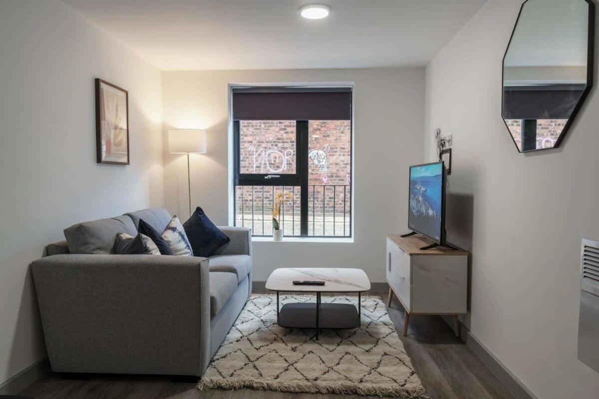 Contemporary 1 Bed Apartment In Liverpool Centre Bagian luar foto