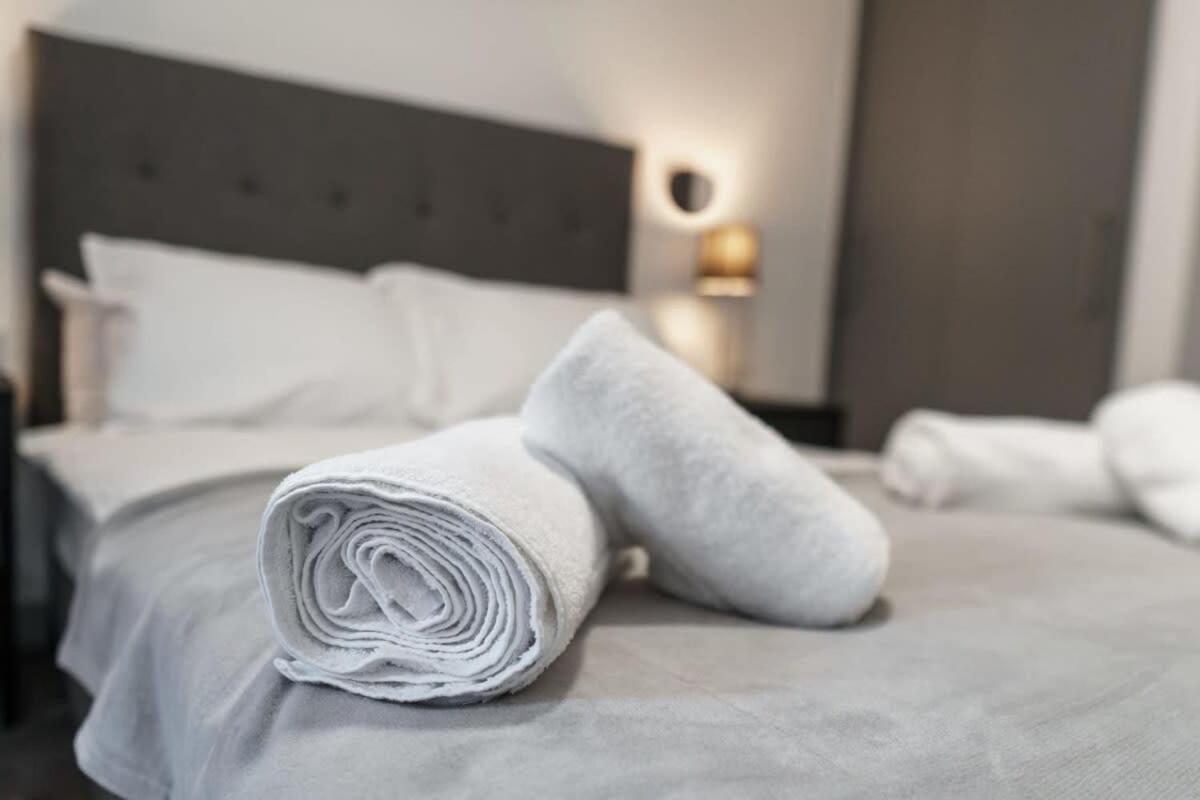 Contemporary 1 Bed Apartment In Liverpool Centre Bagian luar foto
