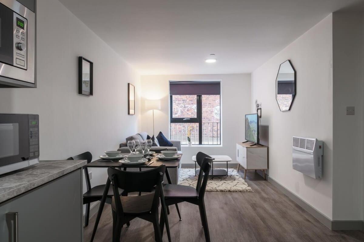 Contemporary 1 Bed Apartment In Liverpool Centre Bagian luar foto